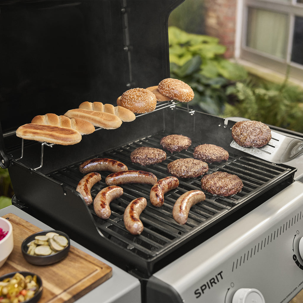 Weber Spirit E-310 cooking capacity
