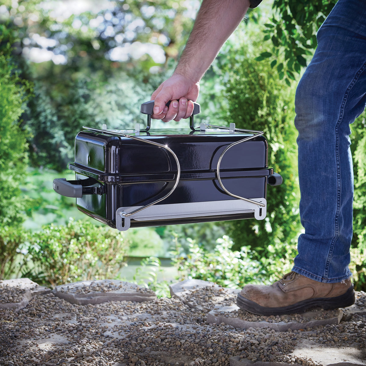 Weber Go-Anywhere Charcoal Braai in use