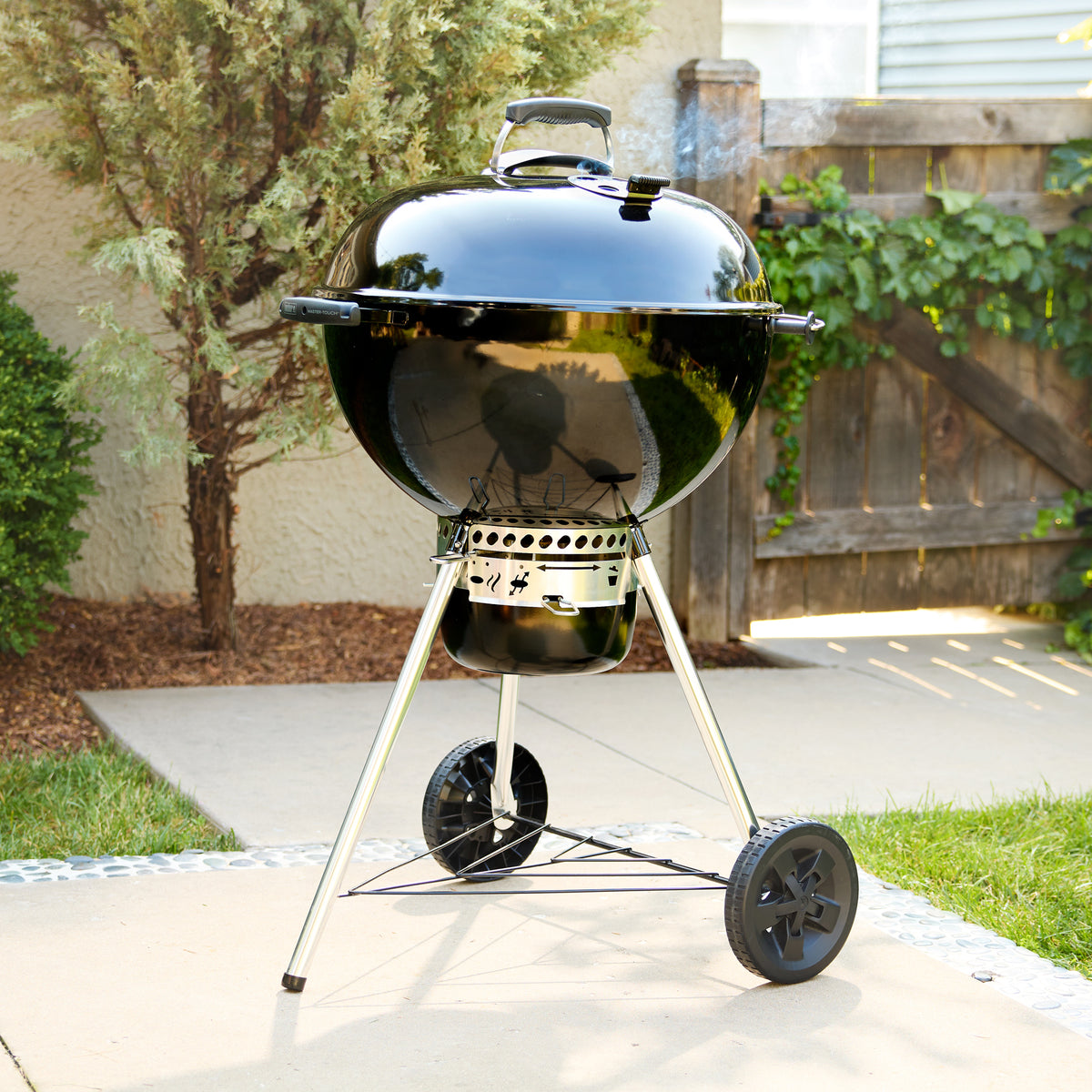 Weber Master-Touch GBS E-5750 Charcoal Braai 57 cm
