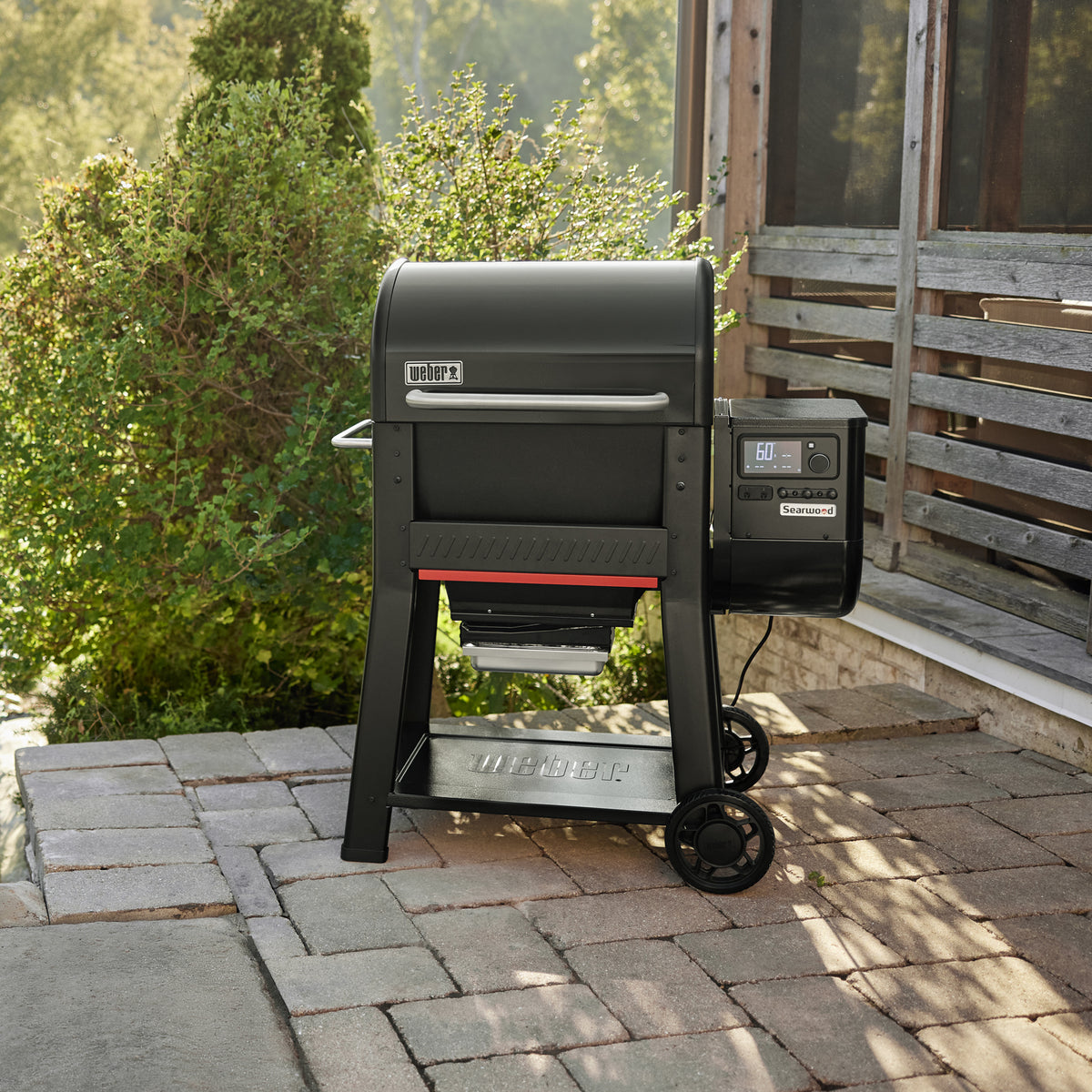 Weber Searwood in use