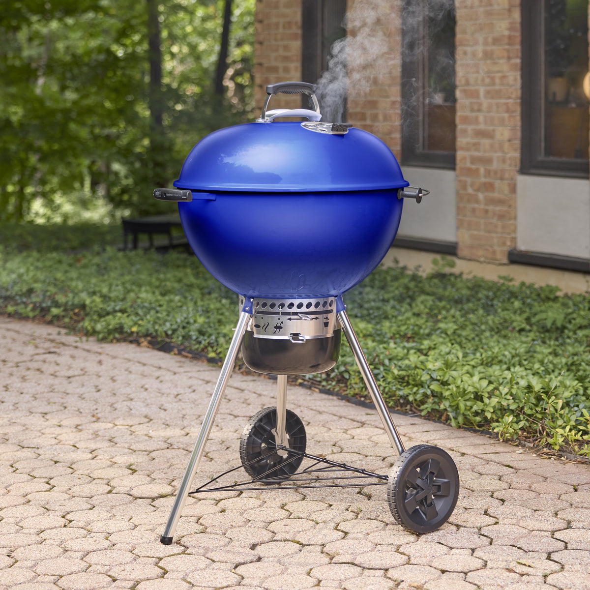 Weber Master-Touch 57 cm Deep Ocean Blue