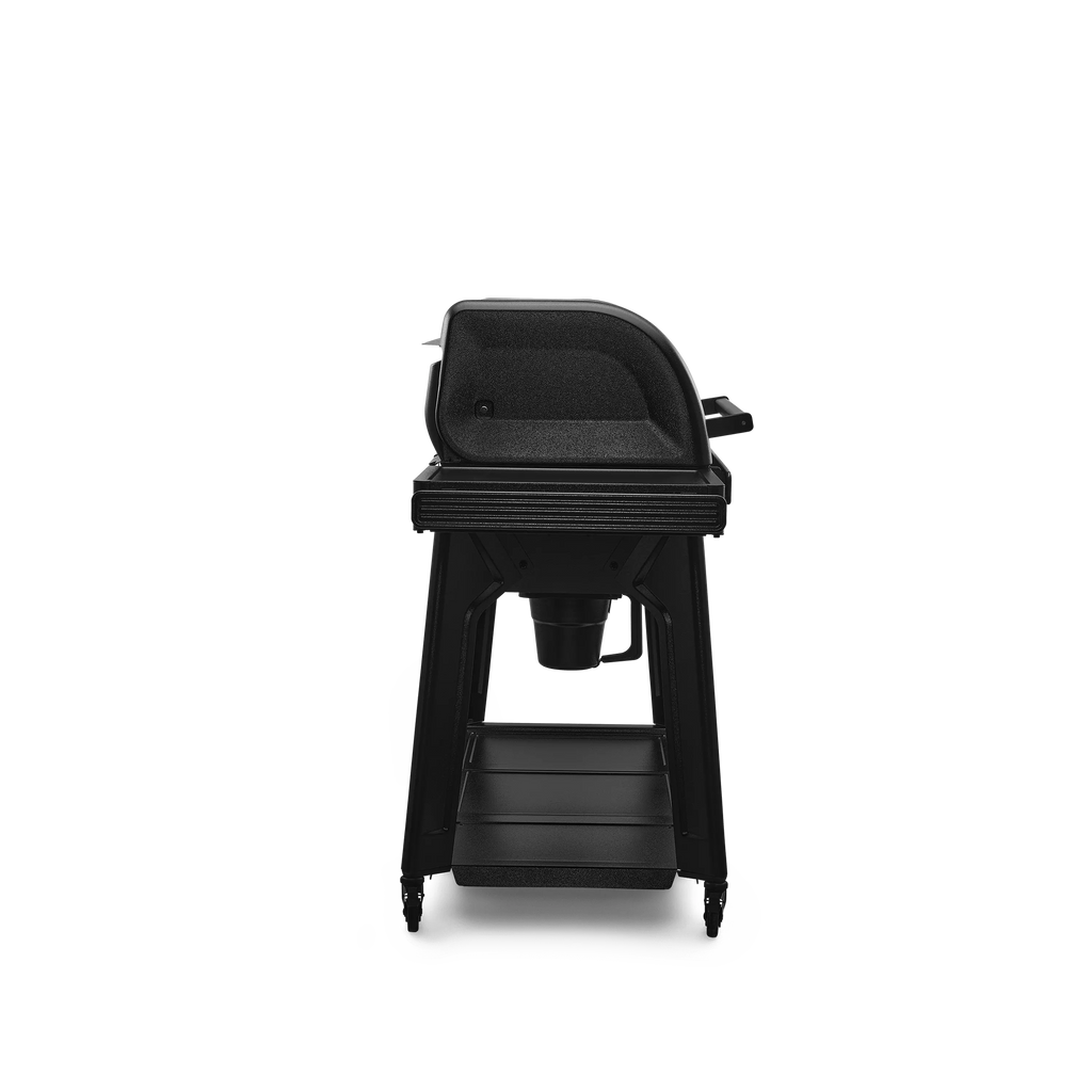 Traeger Woodridge Pro angle