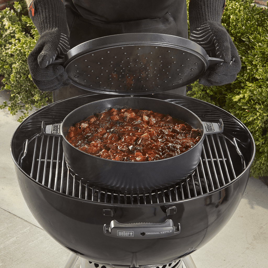 Weber Dutch Oven Duo cooking
