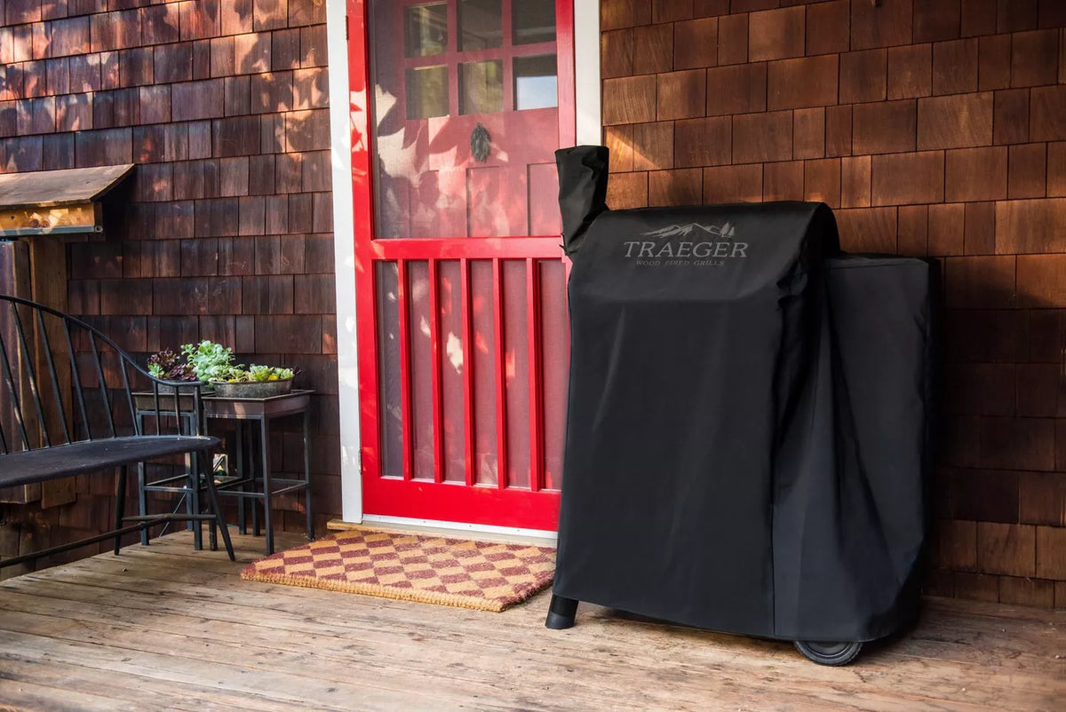 Traeger Pro 575 Cover lifestyle