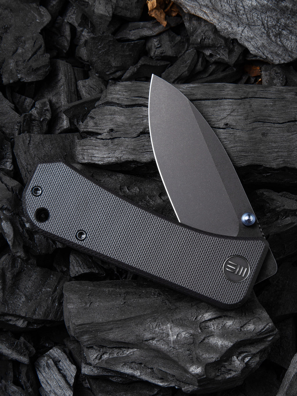 WE Banter — Black G10