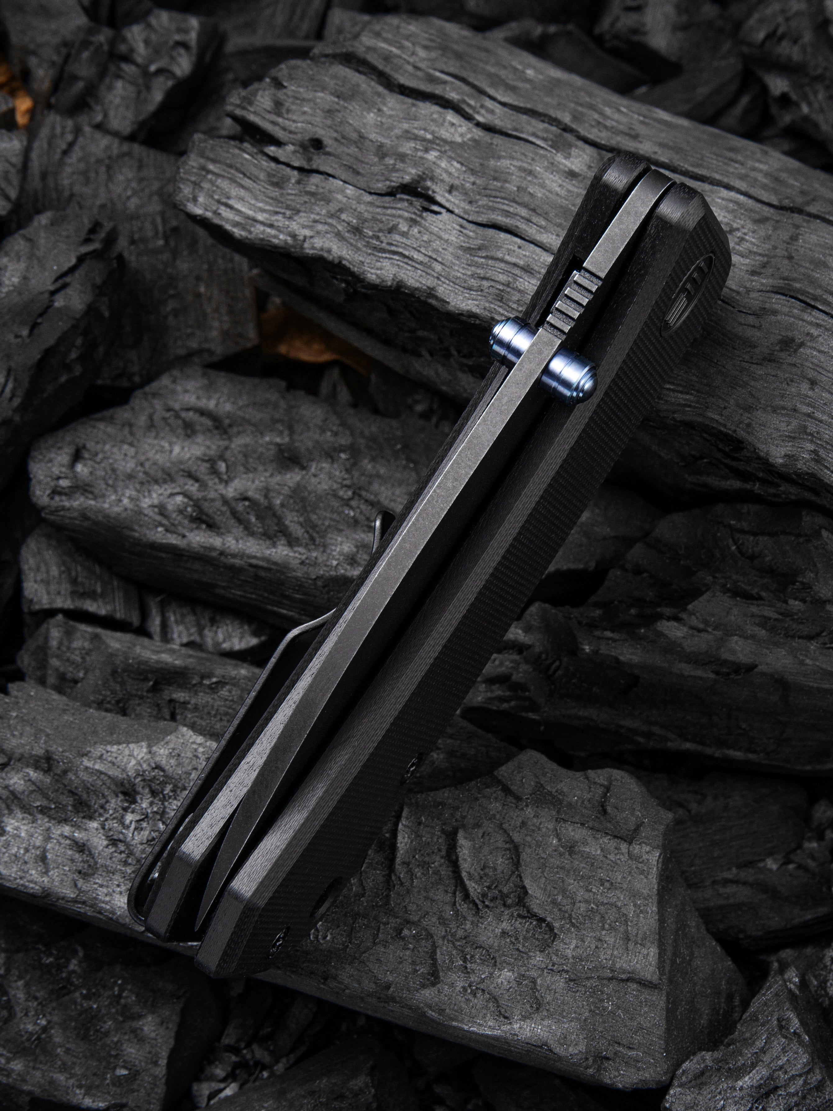 WE Banter — Black G10