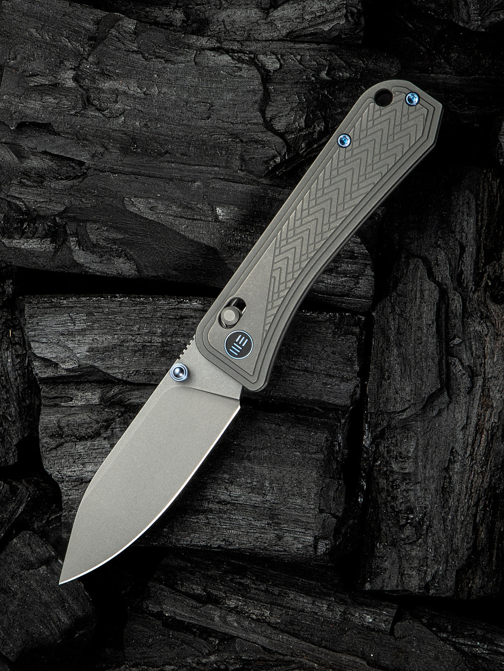 WE Bougie Banter — Upscale Art Deco Gray Titanium