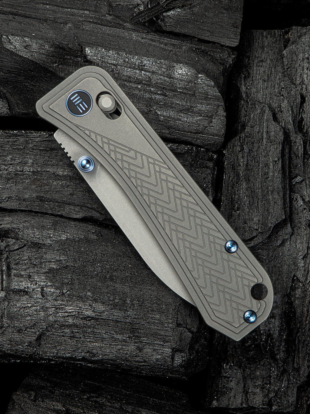 WE Bougie Banter — Upscale Art Deco Gray Titanium