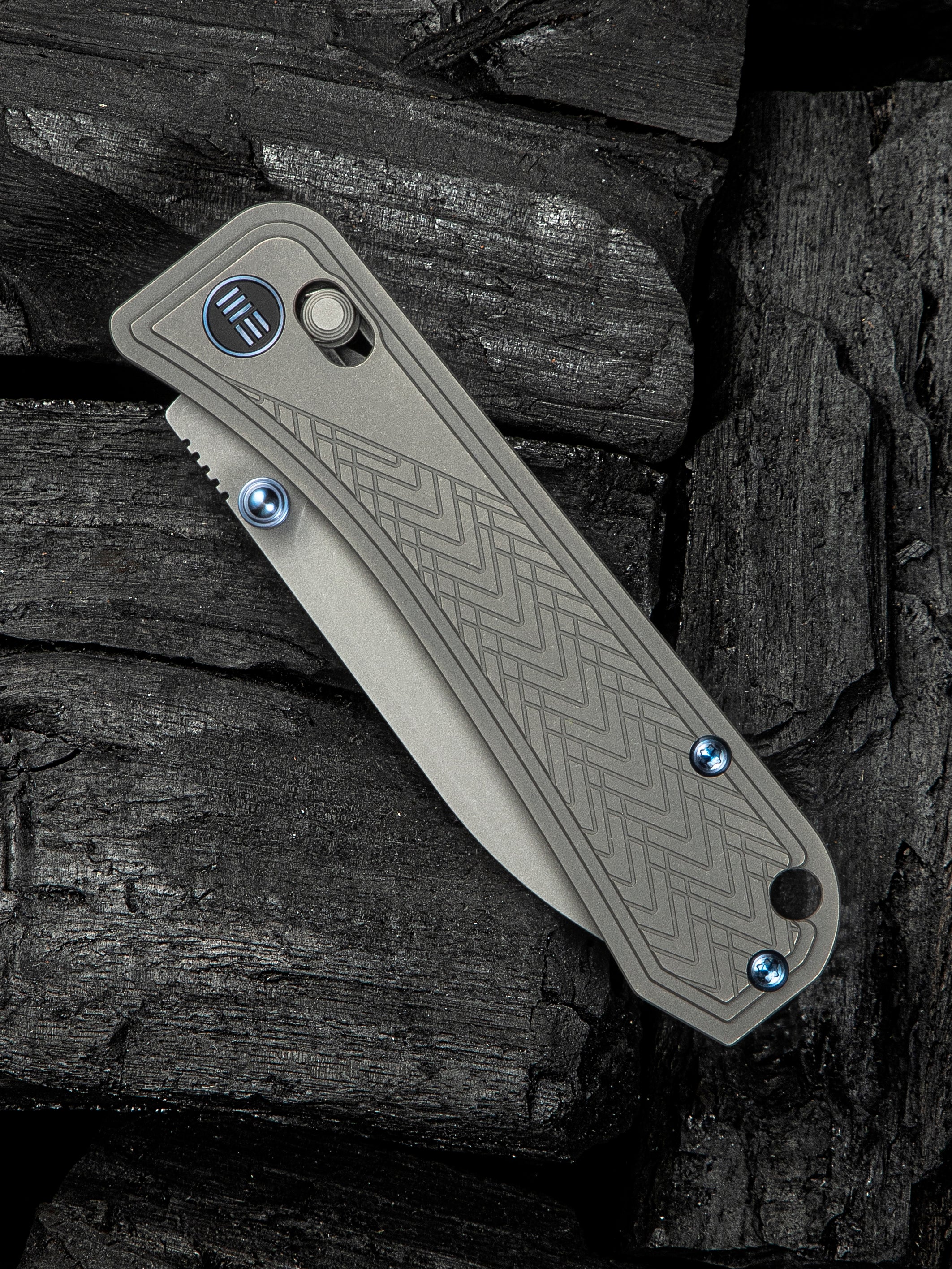 WE Bougie Banter — Upscale Art Deco Gray Titanium