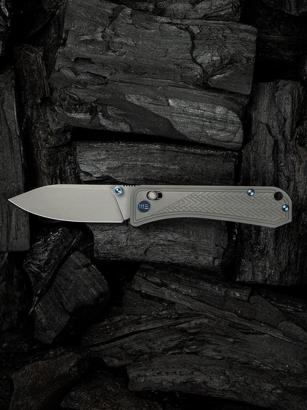 WE Bougie Banter — Upscale Art Deco Gray Titanium