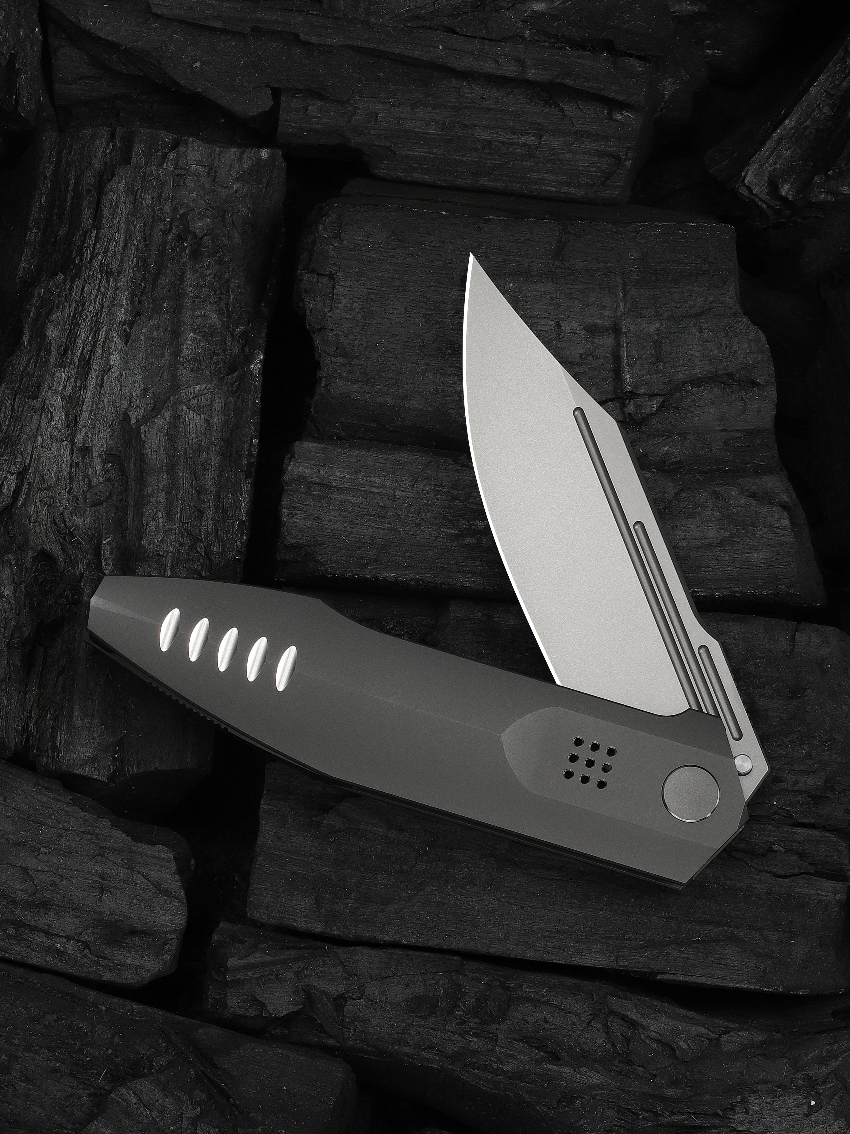 WE Flight Line — Dark Gray Titanium