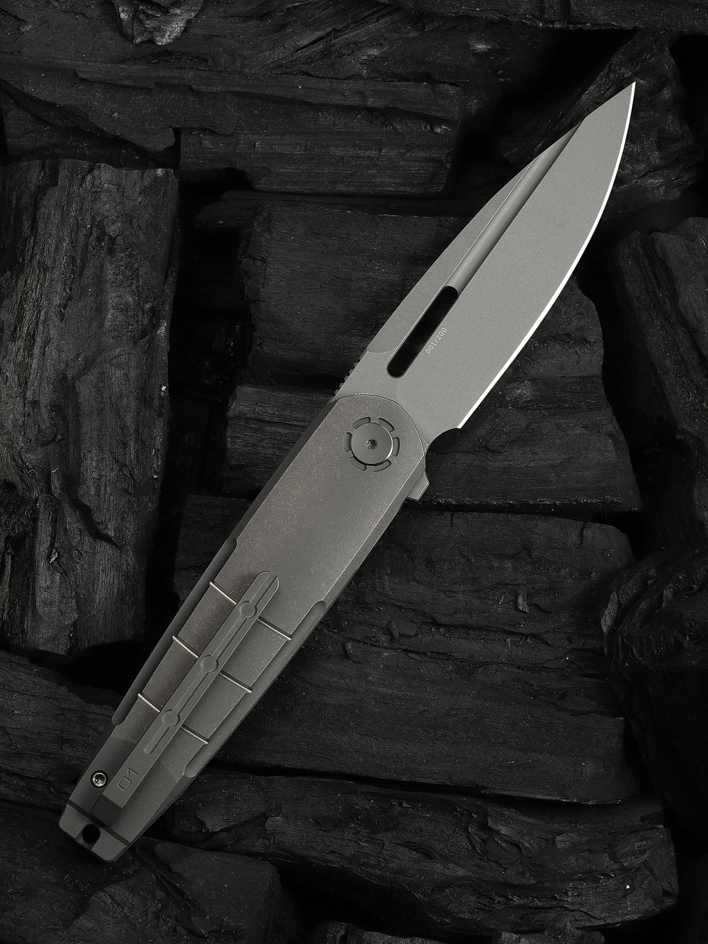 WE Hull — Gray Titanium Handle & Endcap