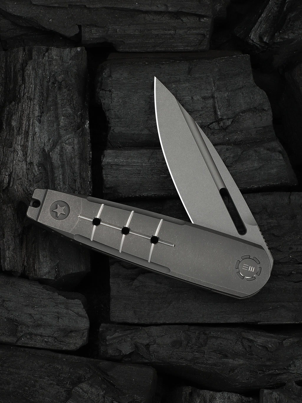 WE Hull — Gray Titanium Handle & Endcap