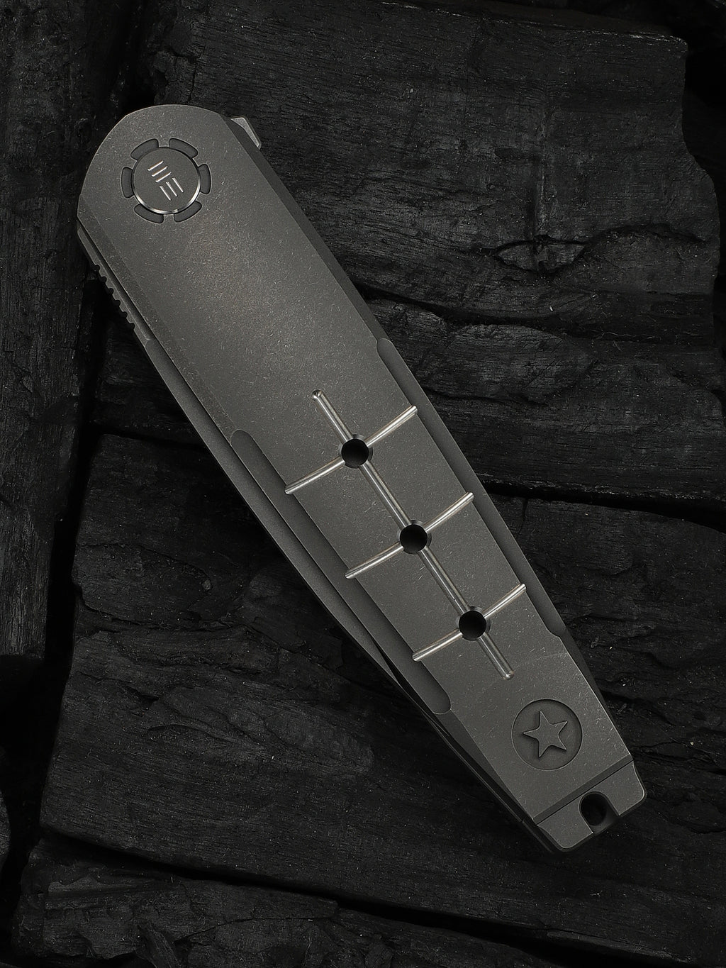 WE Hull — Gray Titanium Handle & Endcap