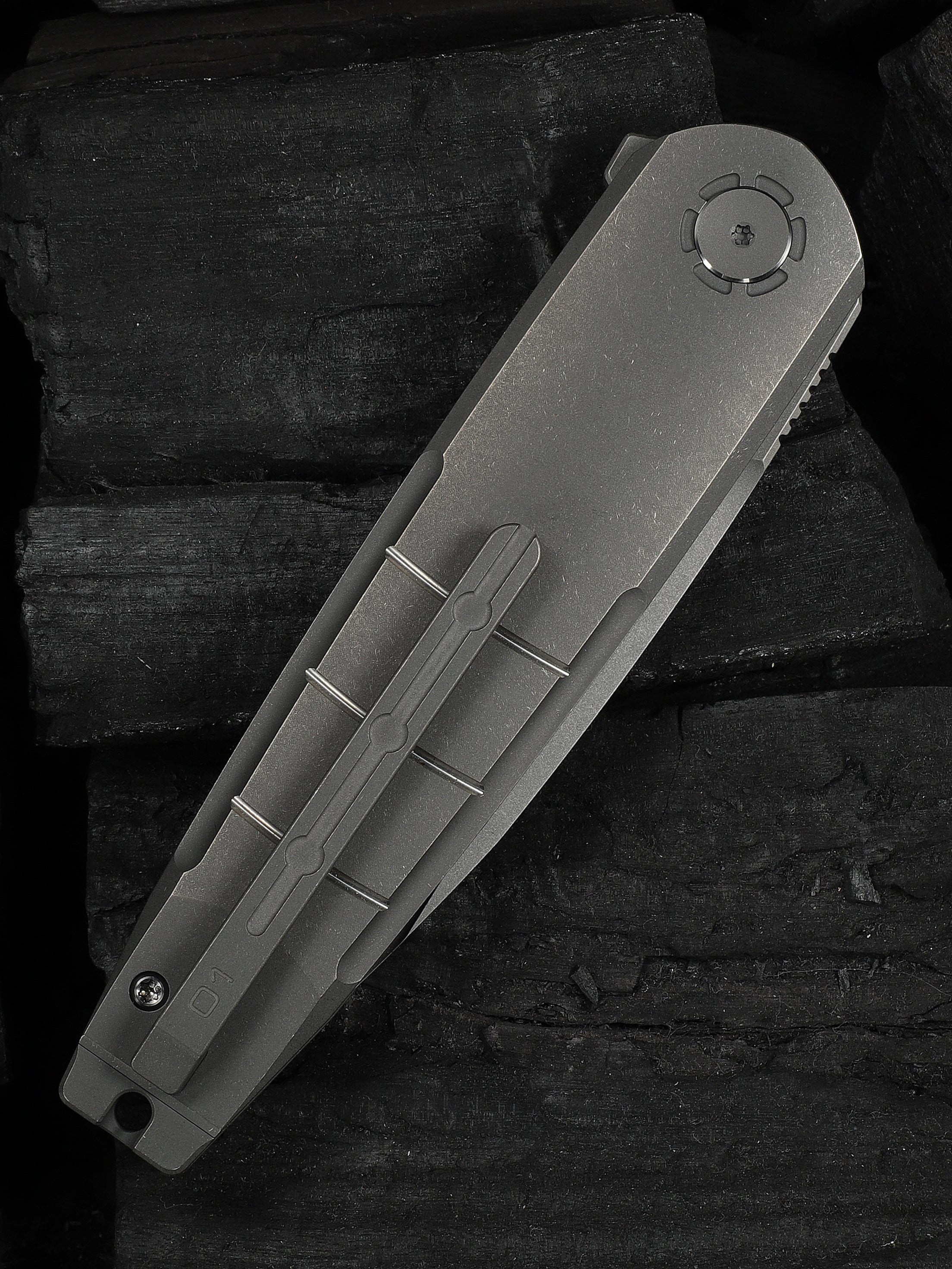 WE Hull — Gray Titanium Handle & Endcap