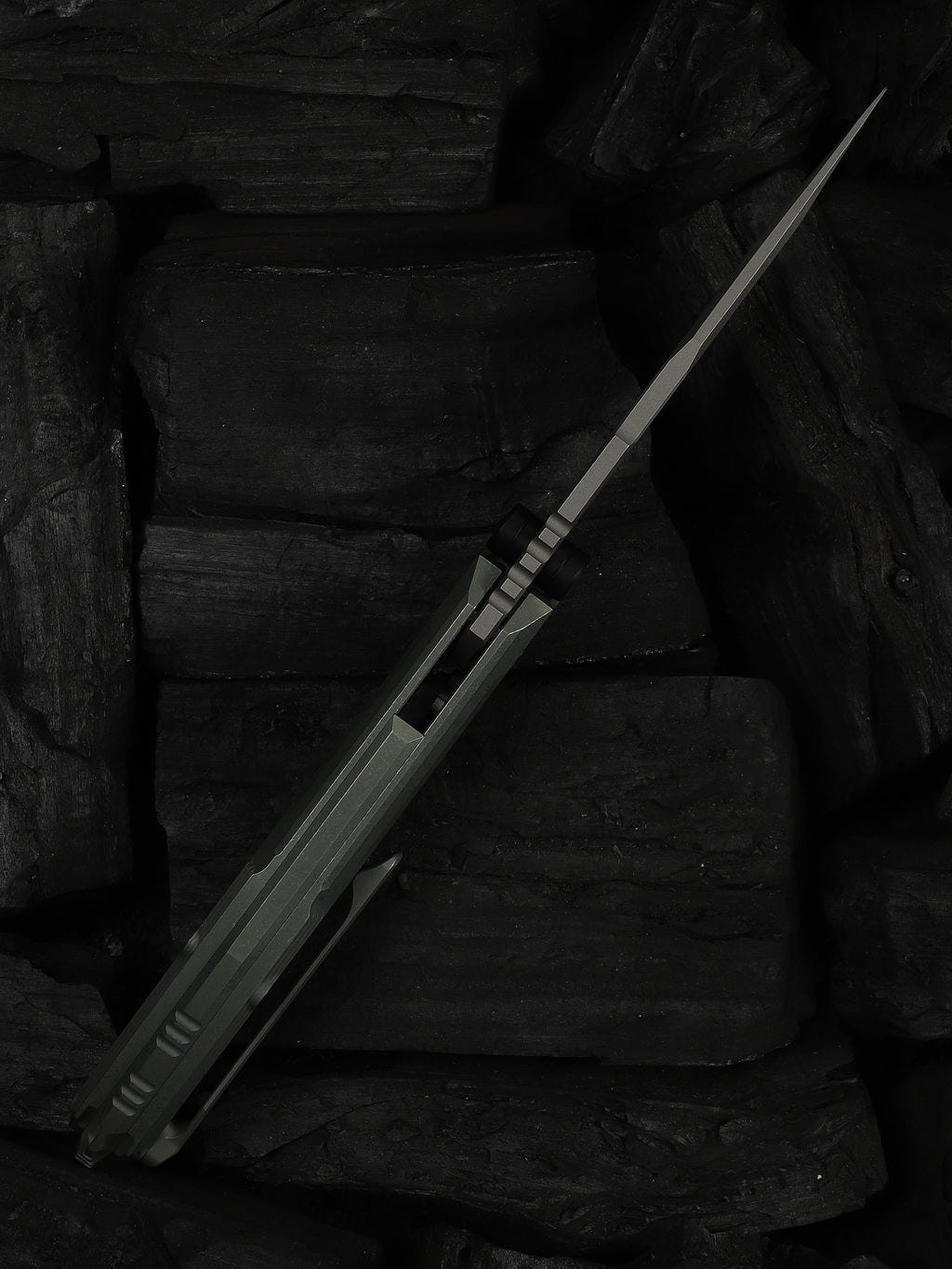 WE Muster — Olive Gray Titanium