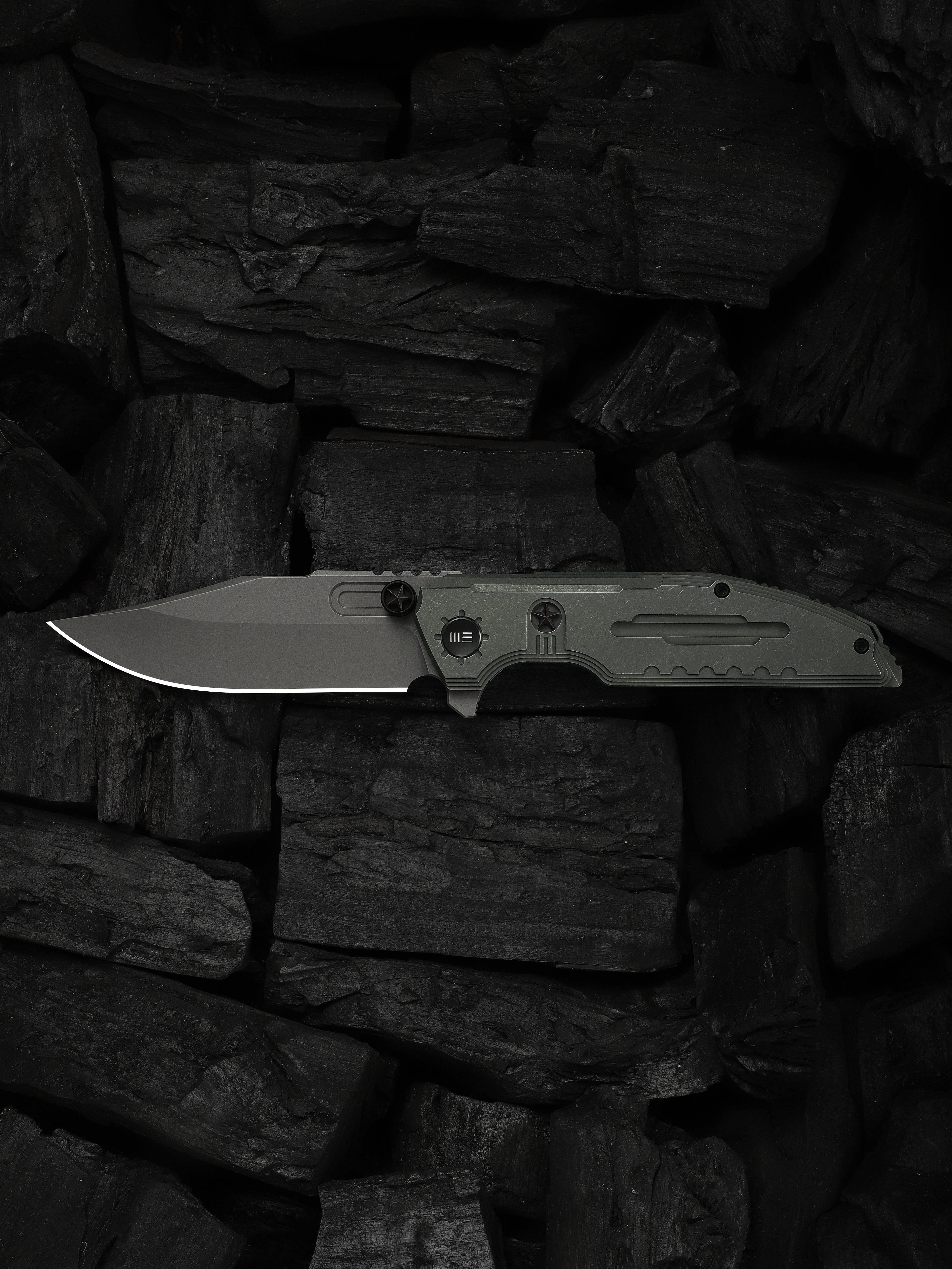 WE Muster — Olive Gray Titanium