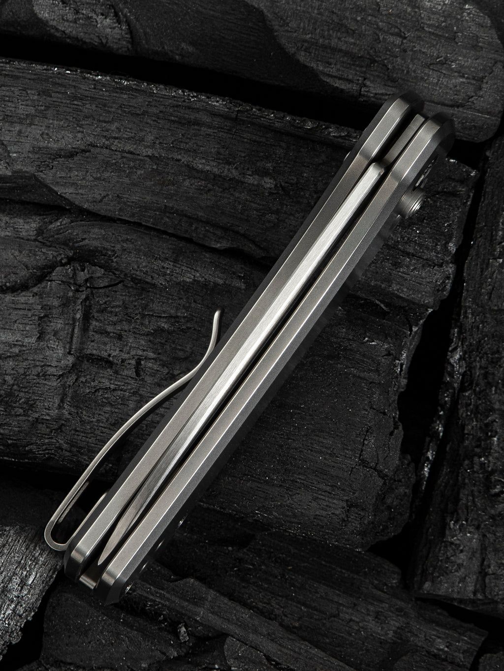 WE Nightblade — Polished Bead Blasted Titanium