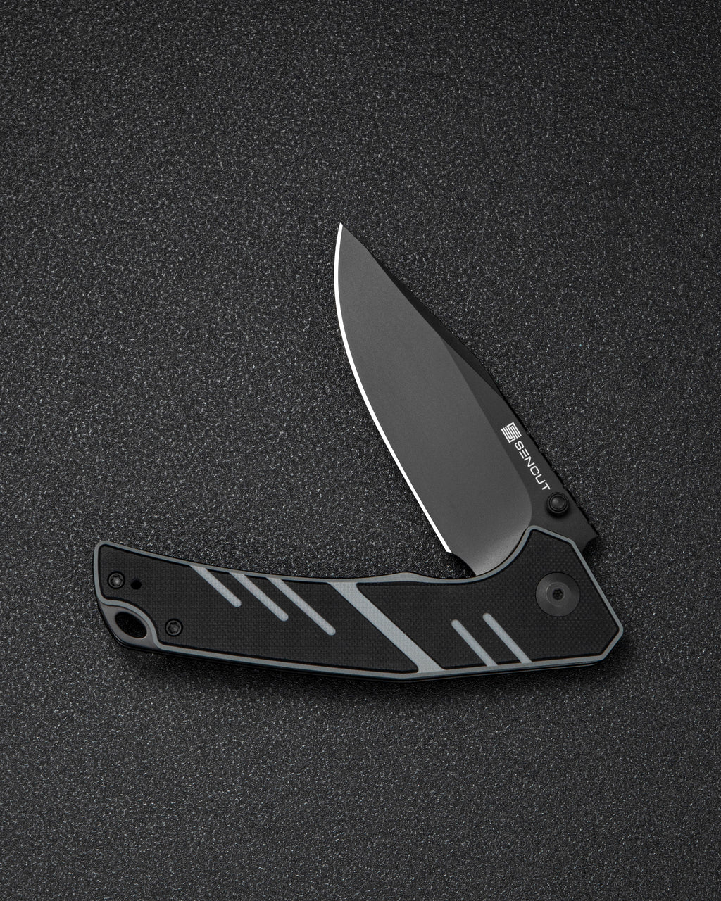 SENCUT Quirk folding knife with black and gray G10 handle, view 3