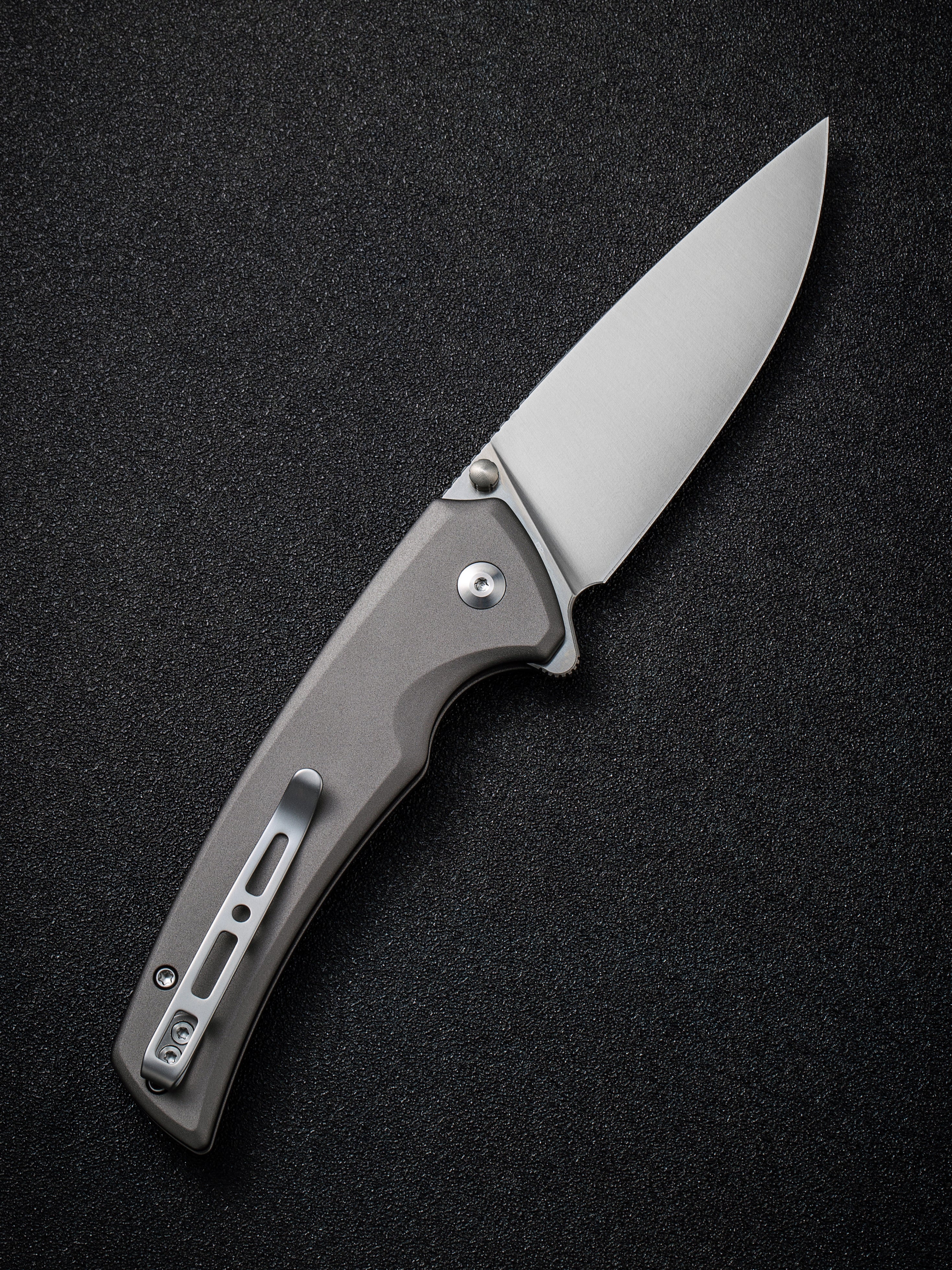 SENCUT Serene — Gray Aluminum