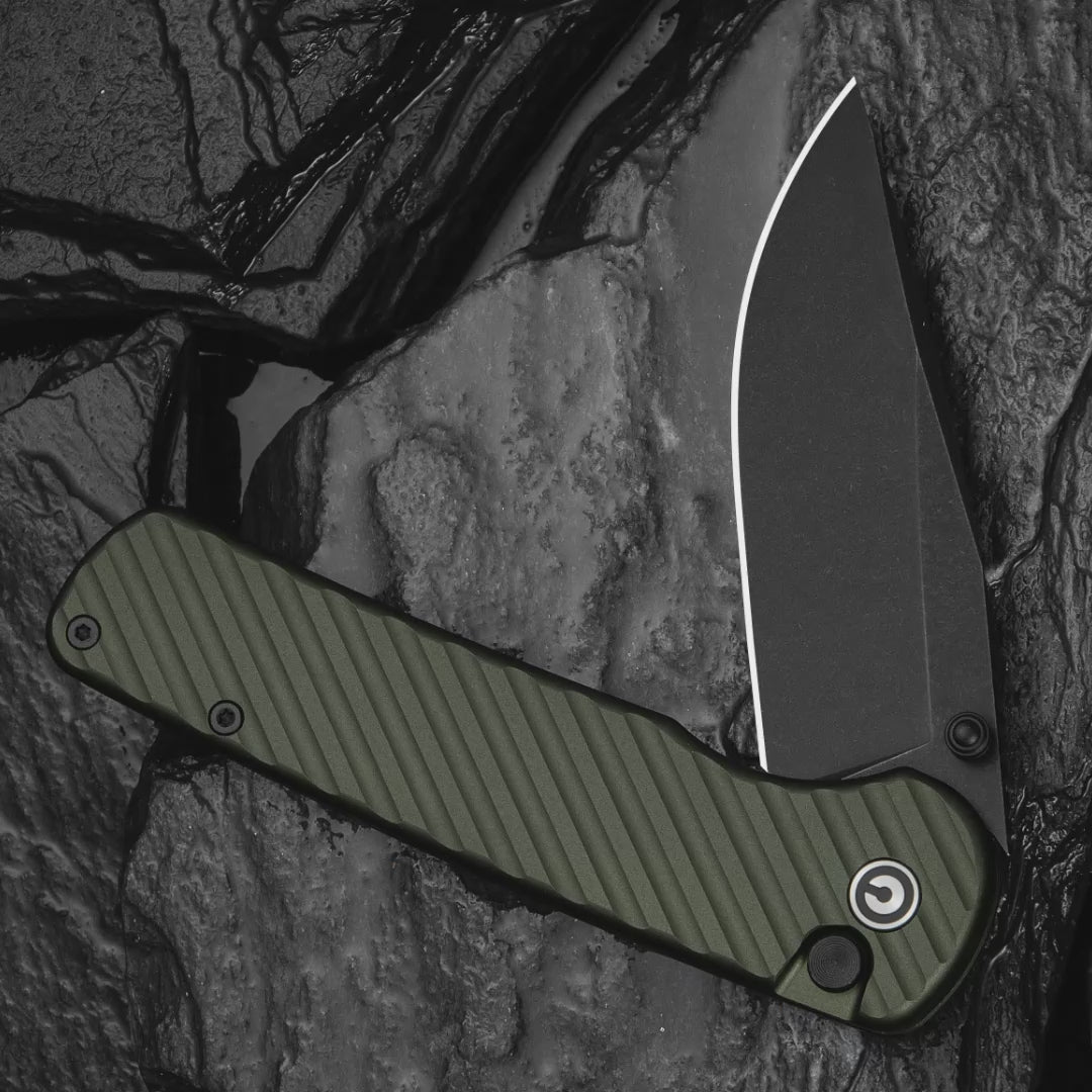 Die Kampvuur Kis gift box: CIVIVI Iron Tide forest green knife, Kuga Trigger flask in Hunter Green and Ledlenser T2 tactical torch
