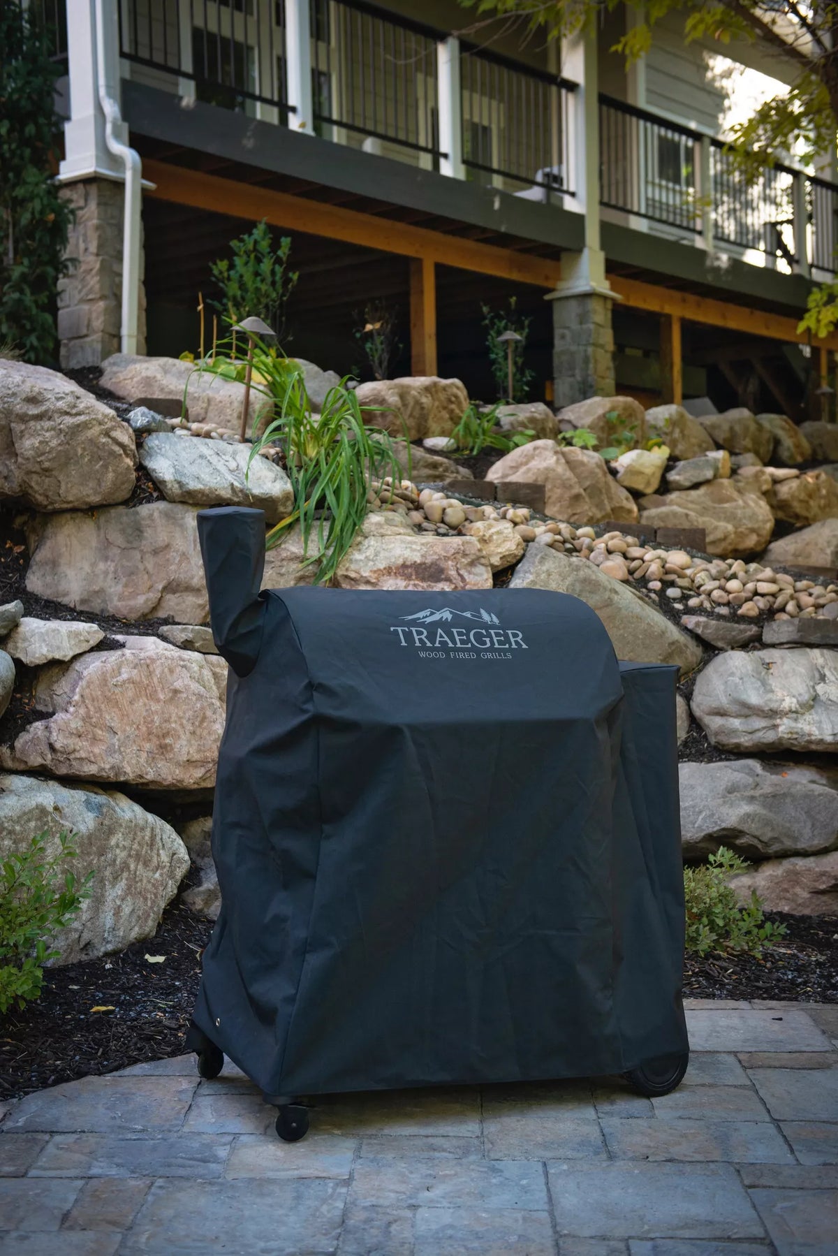 Traeger Pro 780 Cover lifestyle